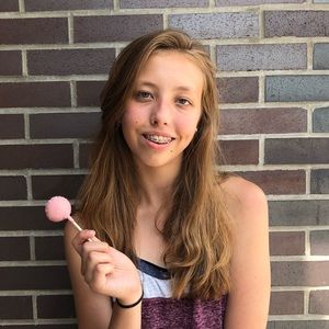 Meet your Posher, Abbey